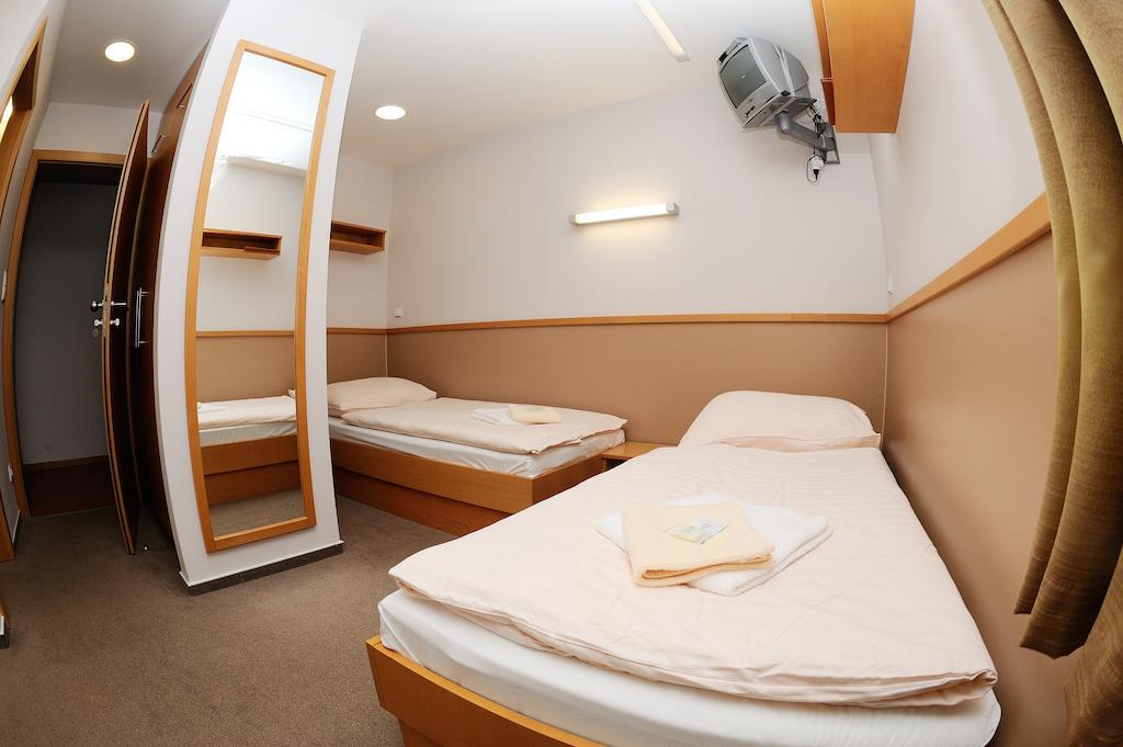 Pension Hogo Брно Номер фото